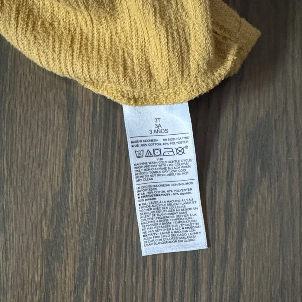 Old Navy Yellow Short-Sleeve Pocket T-Shirt | 3T
